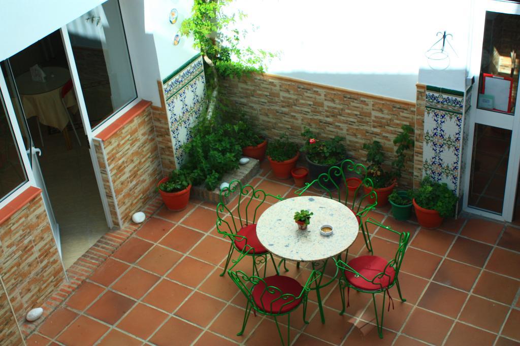 Hotel Toril أنتيكيرا المظهر الخارجي الصورة