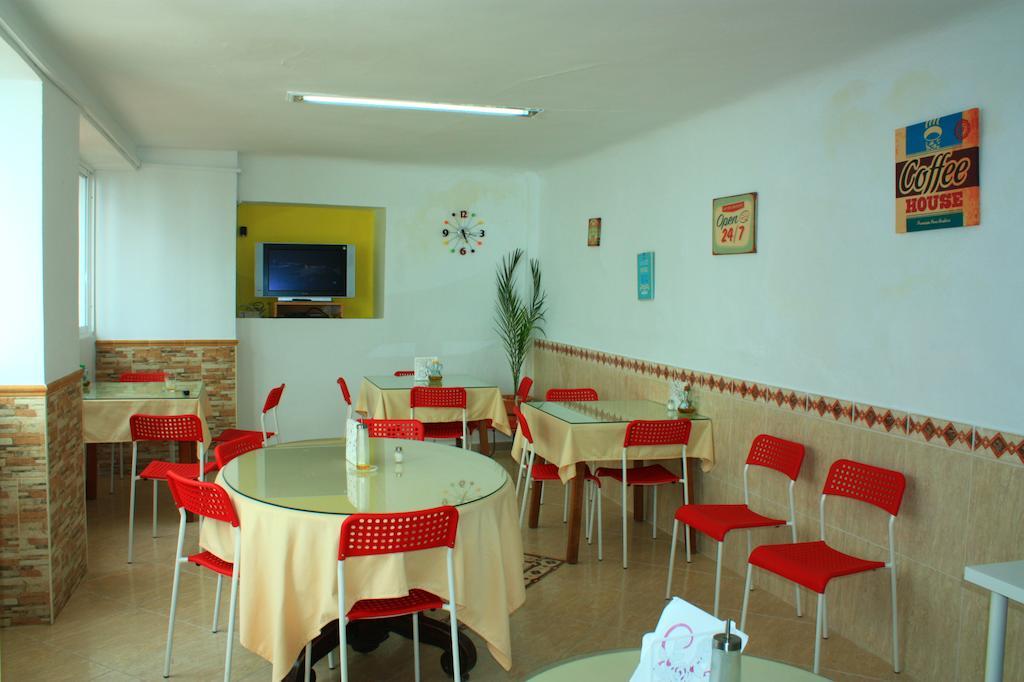 Hotel Toril أنتيكيرا المظهر الخارجي الصورة