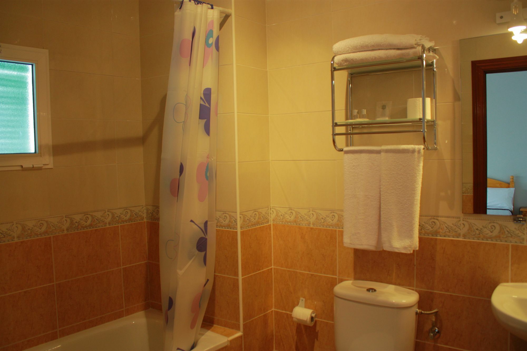 Hotel Toril أنتيكيرا المظهر الخارجي الصورة