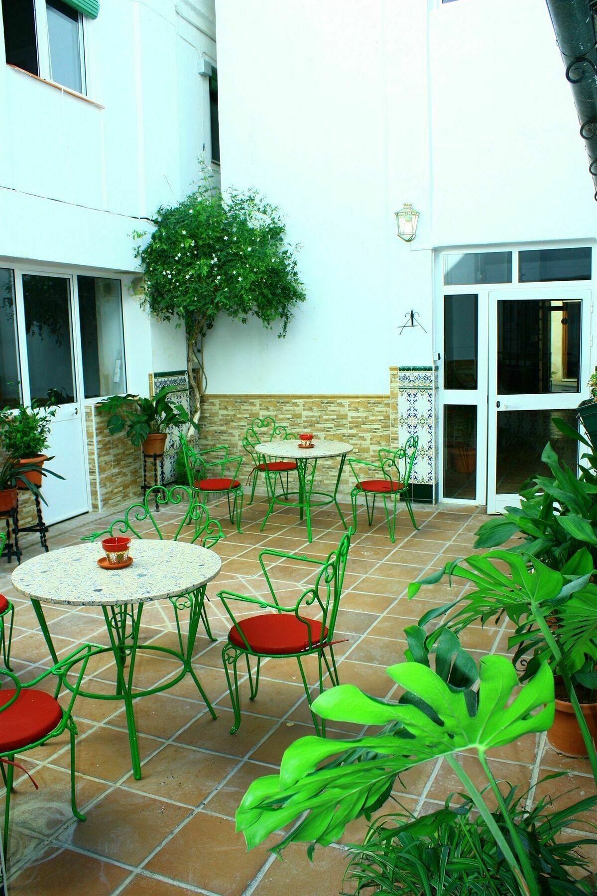 Hotel Toril أنتيكيرا المظهر الخارجي الصورة