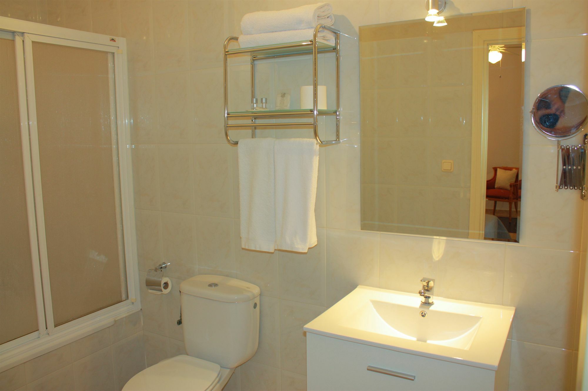 Hotel Toril أنتيكيرا المظهر الخارجي الصورة